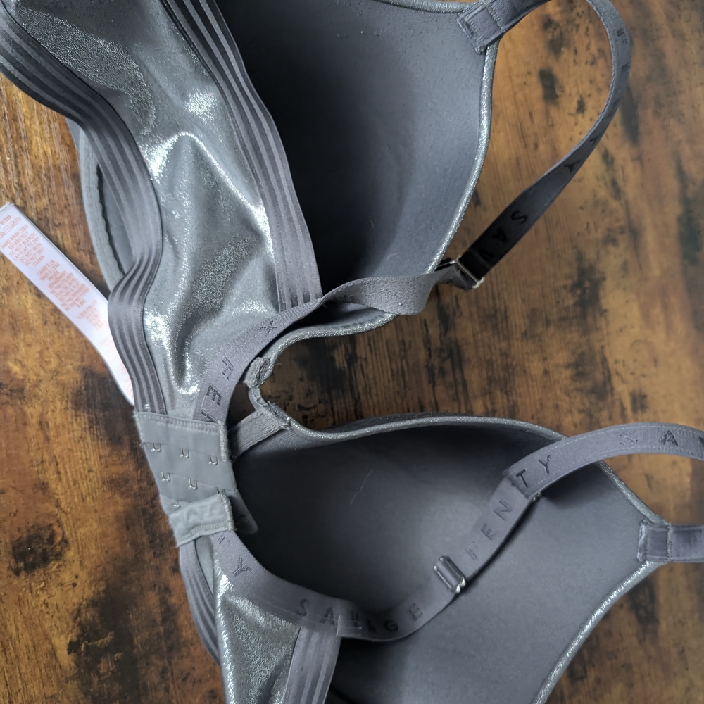 Savage X Fenty Shimmering Gray Bra - Picture 5 of 6